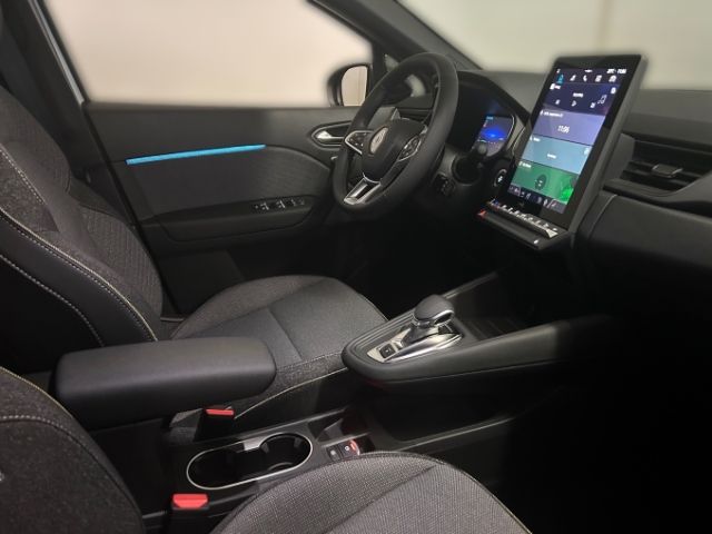 Fahrzeugabbildung Renault Captur Techno Mild Hybrid 160 EDC Winterpaket Na