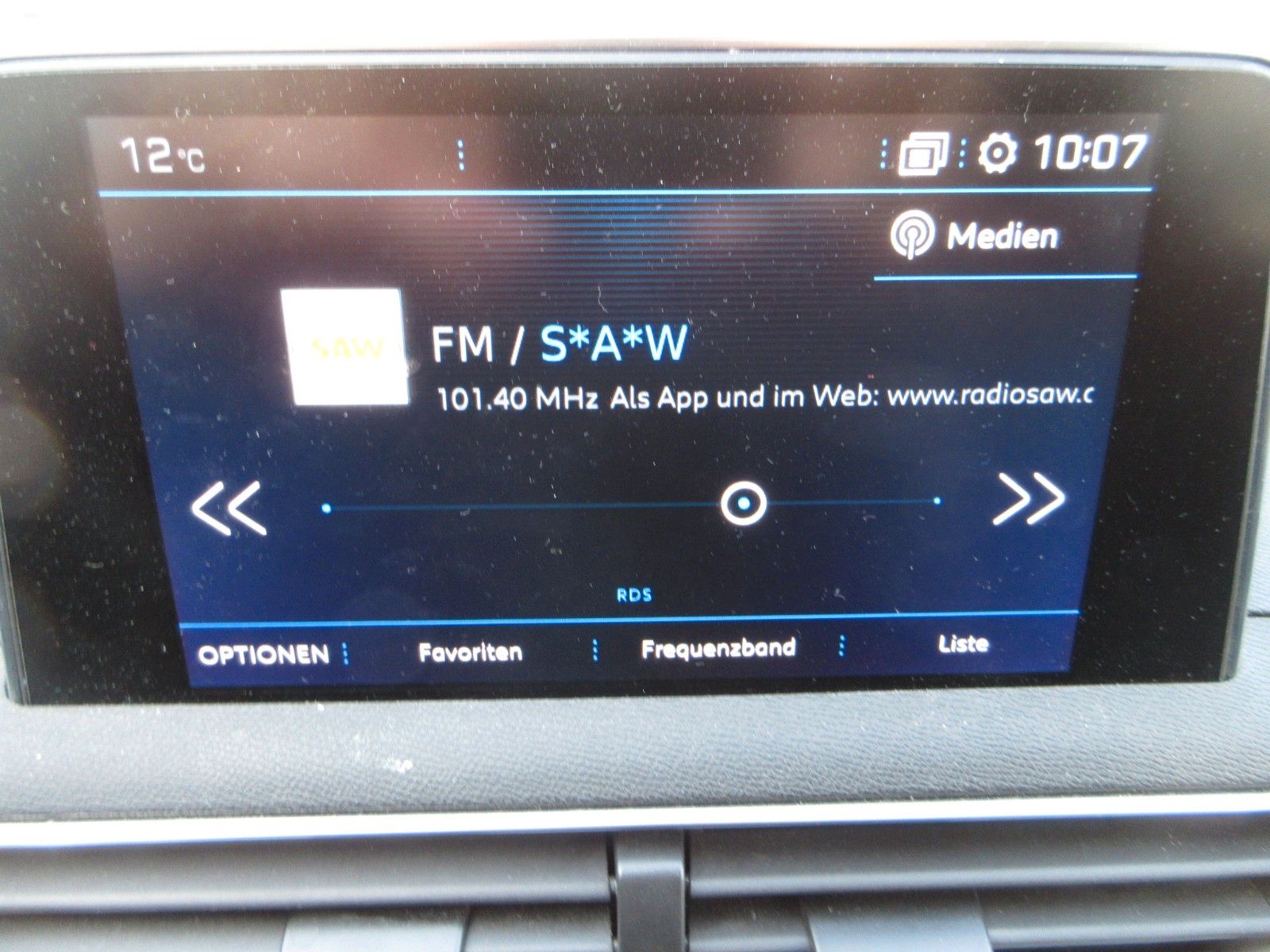 Fahrzeugabbildung Peugeot 5008 Active 1.2T NAVI/PDC/VIRTUAL/7-SITZER