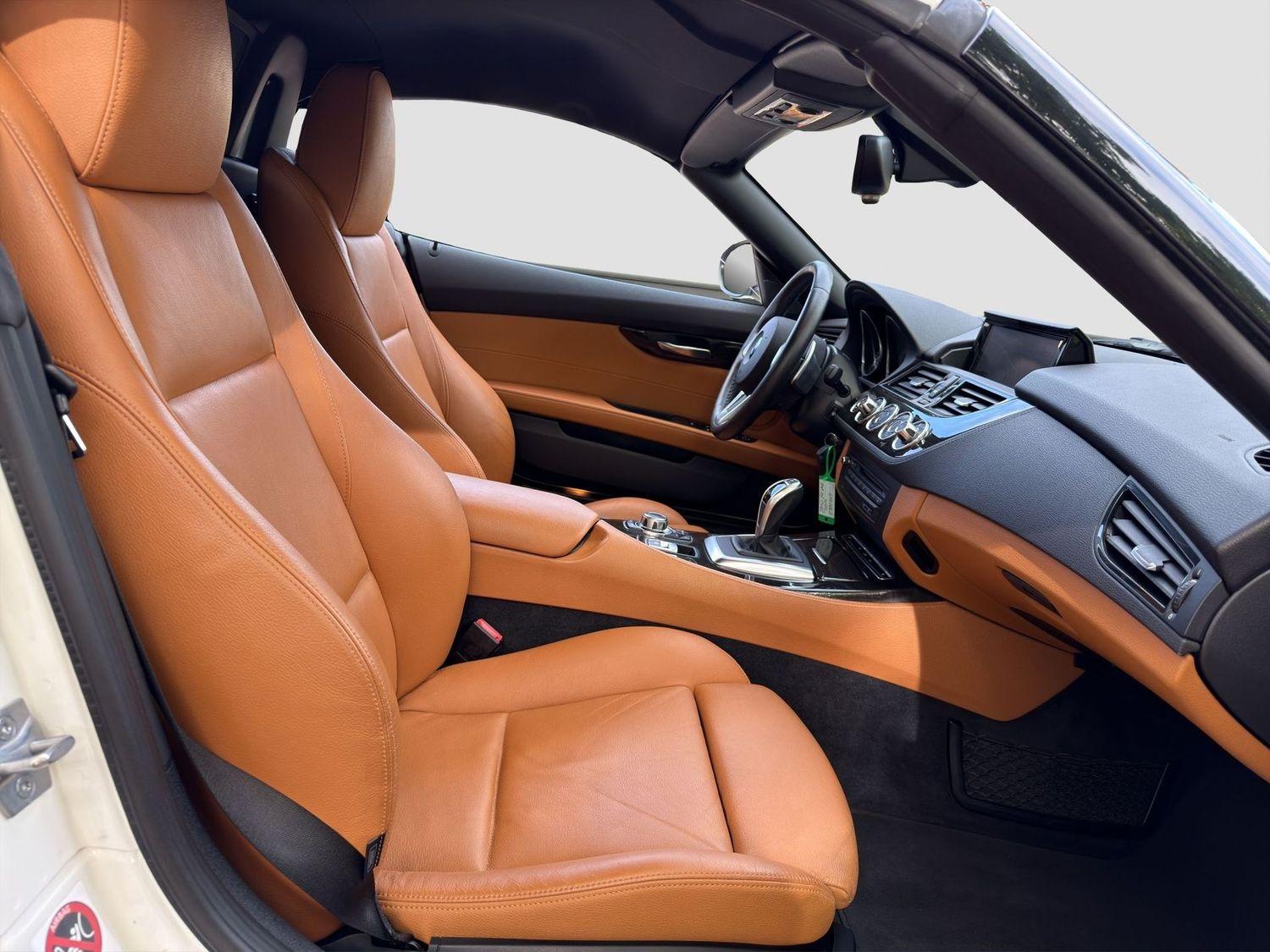 BMW Z4 SDRIVE20I 184ch - BVA 8 - CUIR - NAVIGATION PROFESSIONAL - XÉNON - SIÈGES CHAUFFANTS - CLIM AUTO