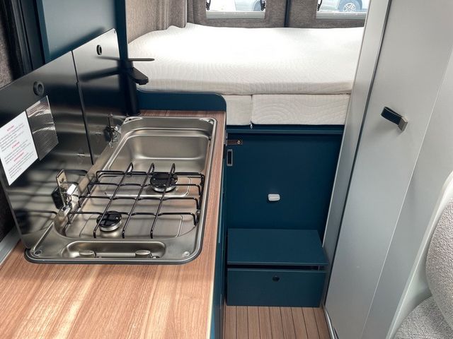 HYMER  ERIBA  HYMERCAR ERIBA Car 600 Automatik  KLIMAAUTOMATIK NAVI ALU