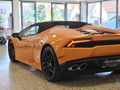 Fahrzeugabbildung Lamborghini Huracán LP610-4 Spyder ( CAMERA/ LIFT/ ARANCIO