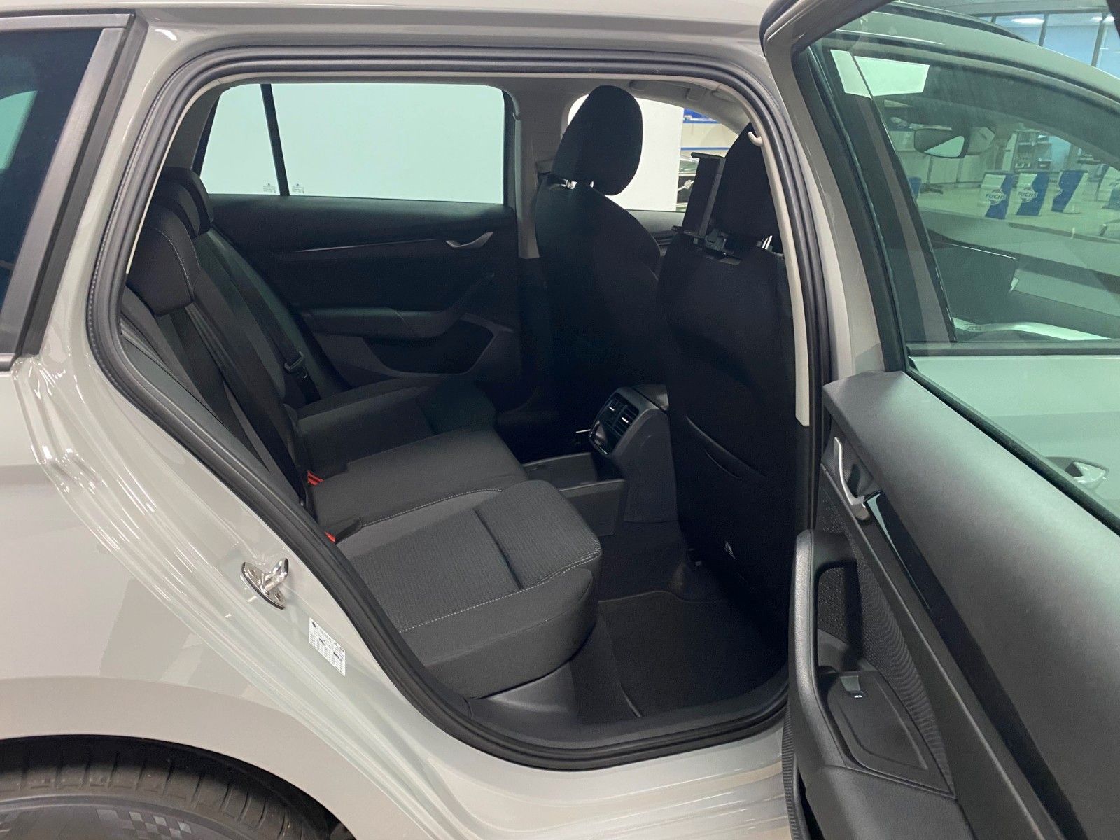 Fahrzeugabbildung SKODA Octavia 1.5 TSI MHEV DSG Selection+KAMERA+ACC+BC