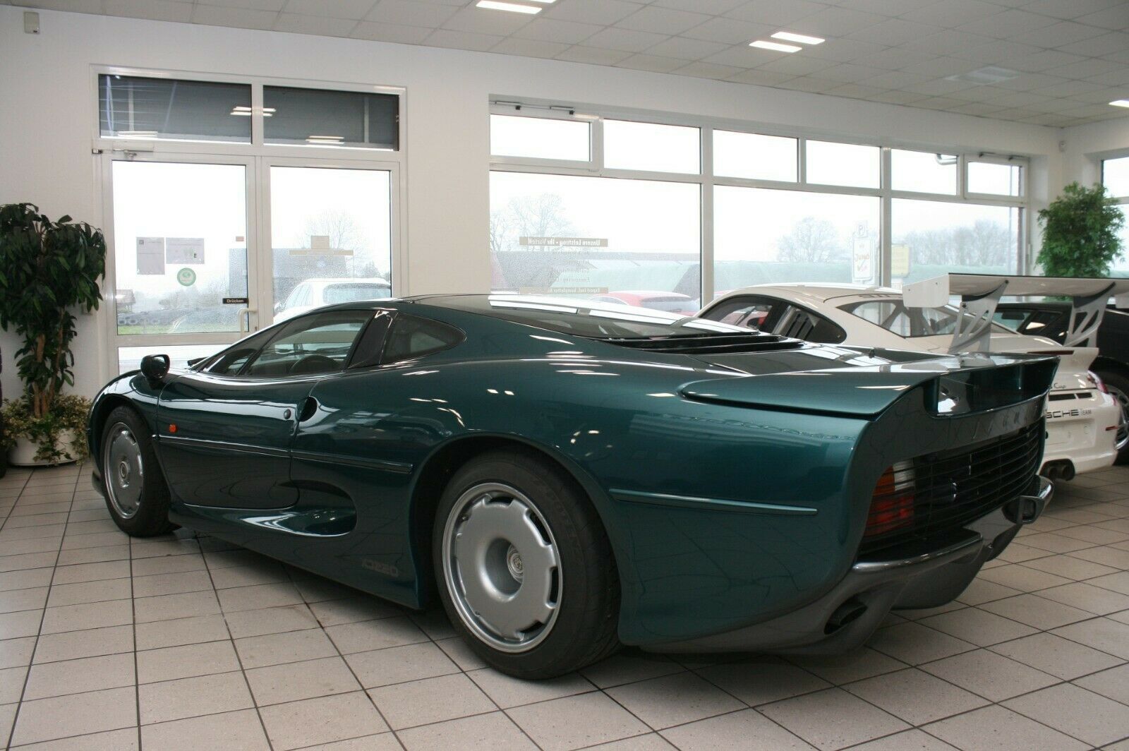 Fahrzeugabbildung Jaguar XJ220 *ON STOCK*