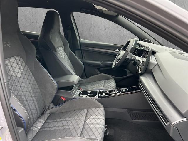 Volkswagen Golf Variant VIII R-Line 2.0TSI 4Motion AHK Blac