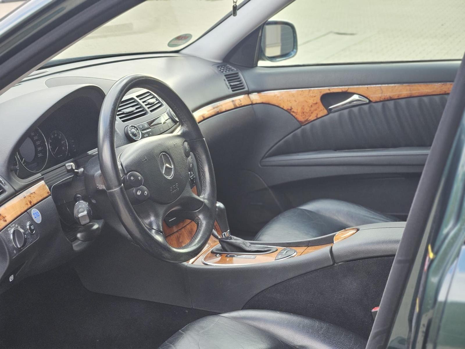 Mercedes-Benz E350 2007 — photo 9