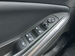 Fahrzeugabbildung Opel Grandland X Innovation Autom. AHK LED Kamera 18"
