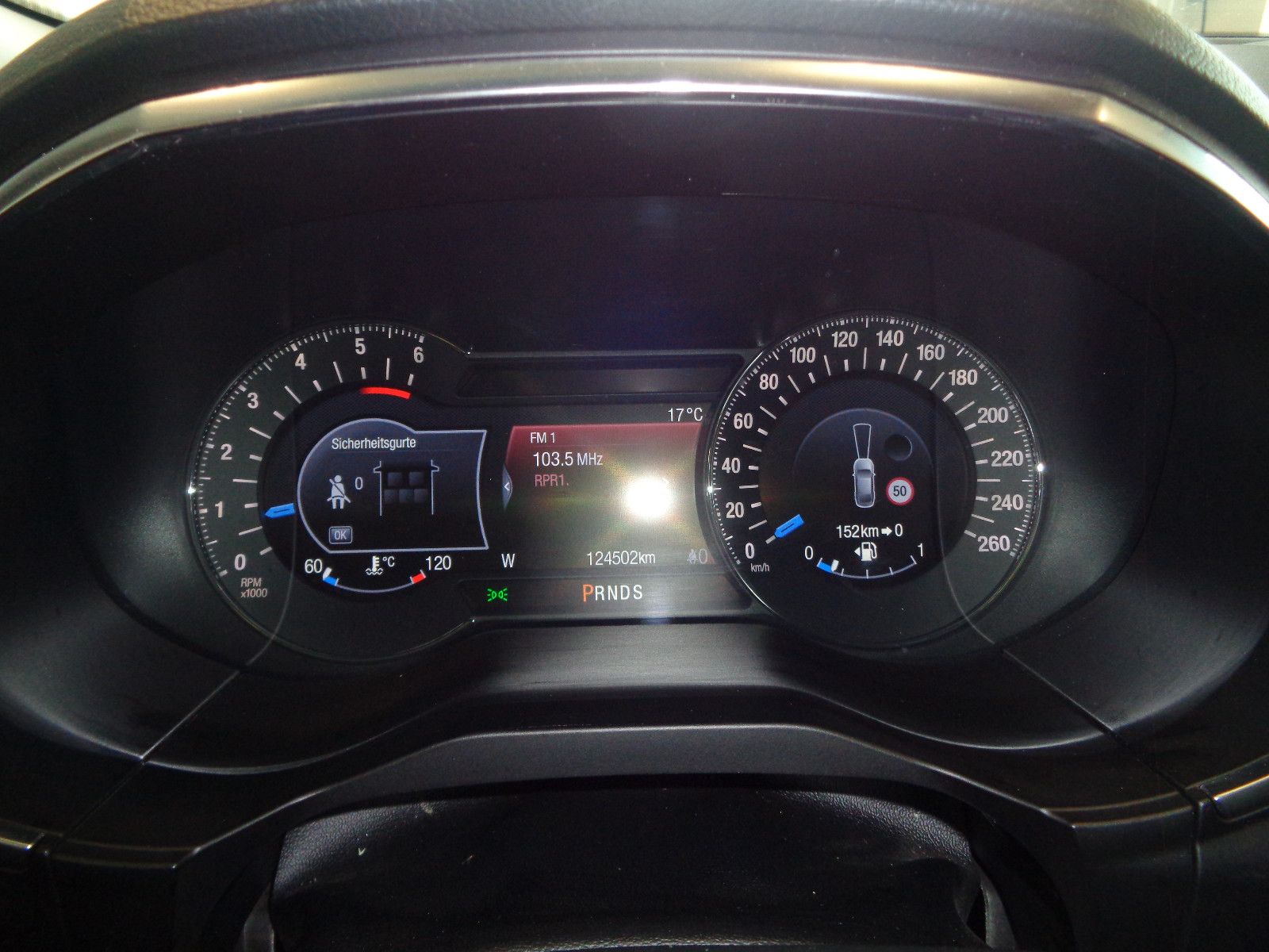 Fahrzeugabbildung Ford Edge Titanium 4x4 / LED/NAVI/KAMERA-Split View