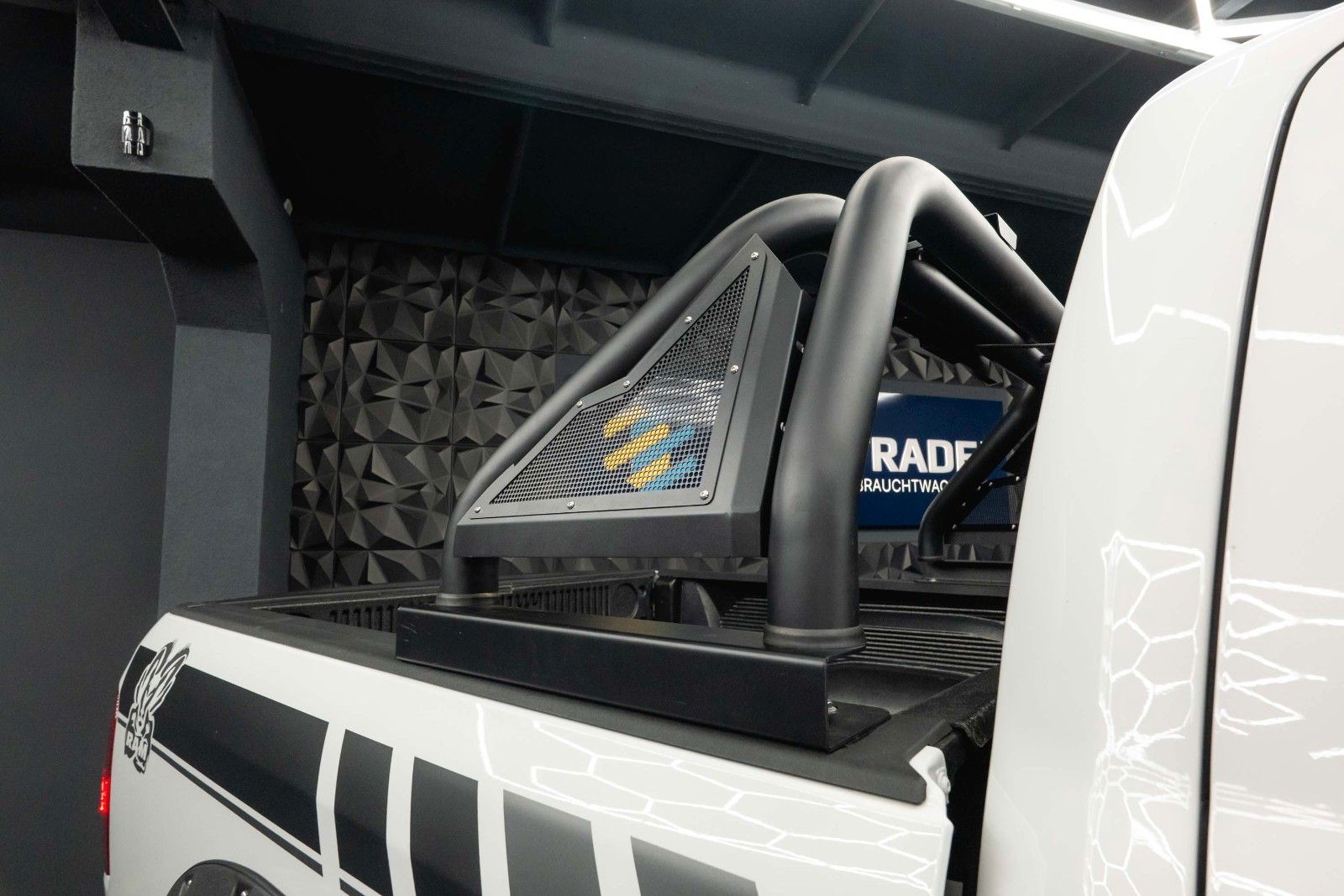 Fahrzeugabbildung Dodge RAM 5.7 V8 HEMI 4x4 OFFROAD Night-Paket *LED*19%