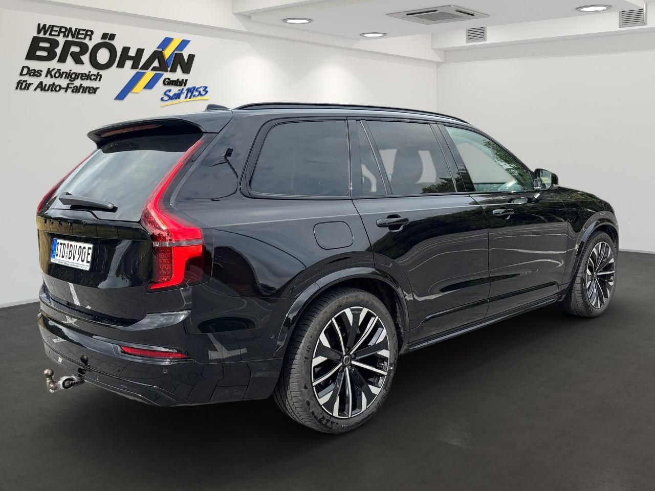 Fahrzeugabbildung Volvo XC90 T8 AWD Ultra Dark Plug-In Hybrid