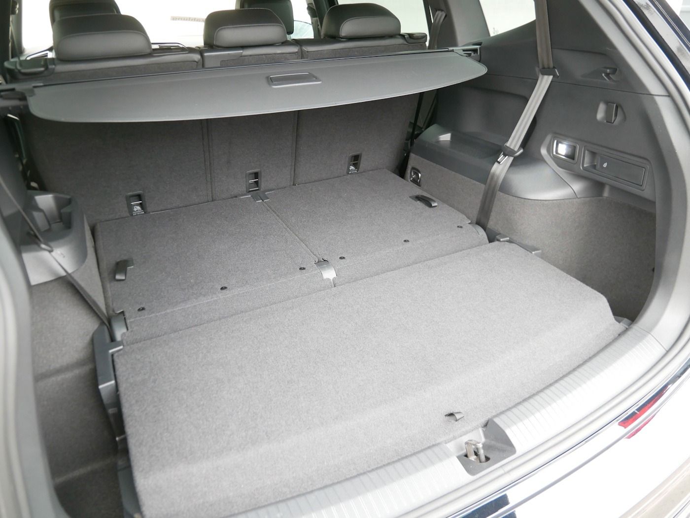 Fahrzeugabbildung Volkswagen Tiguan Allspace 2.0 4x4 R-Line NEU75T 7-Sitze AH