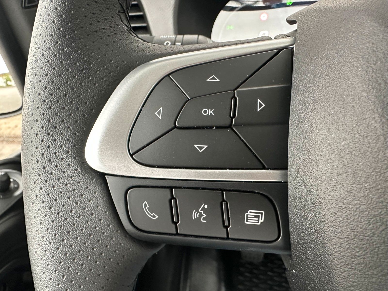 Fahrzeugabbildung Iveco 70C18H 3-S.-Kipper Meiller *R3.450mm*2xAHK*