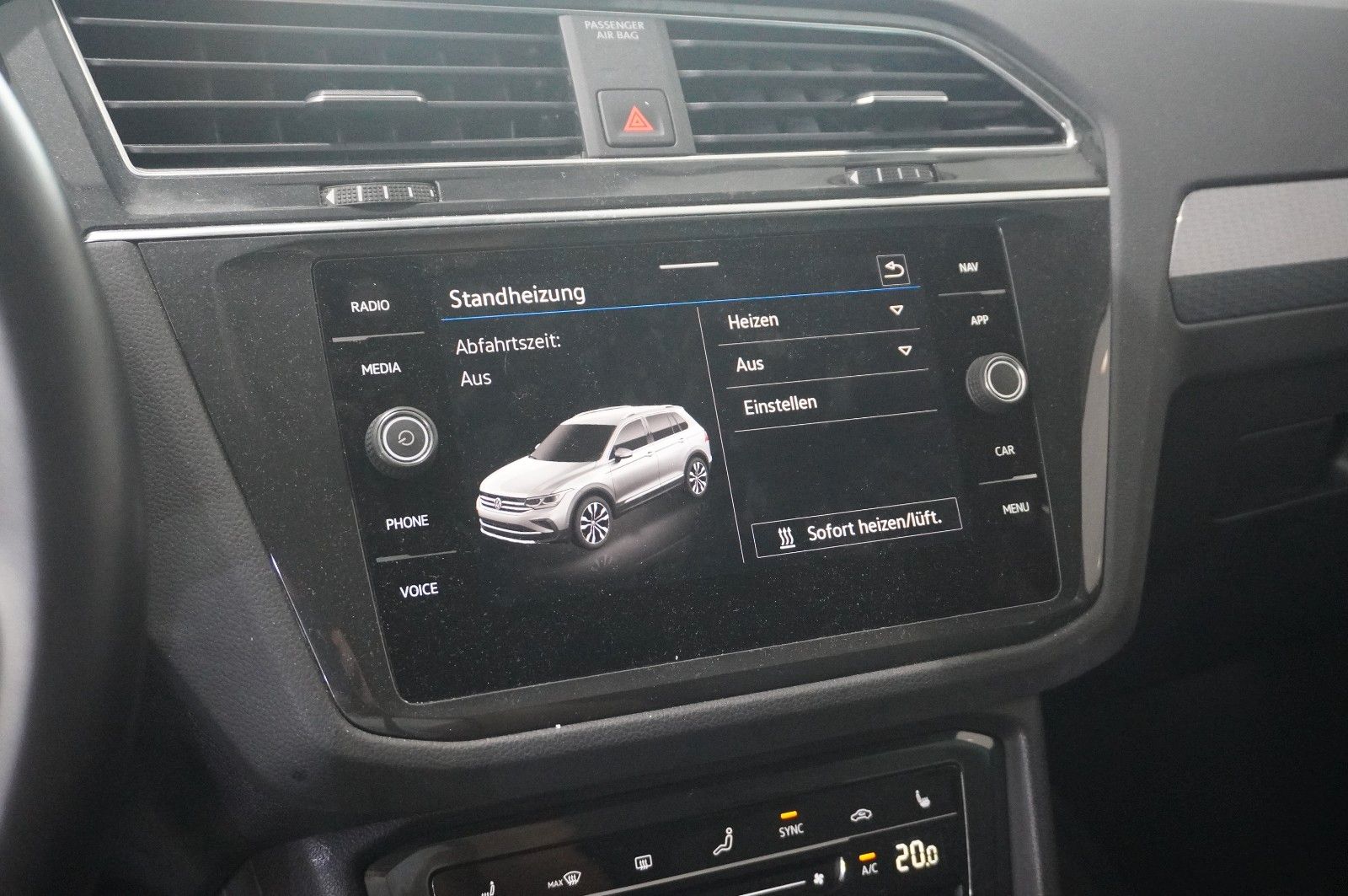 Fahrzeugabbildung Volkswagen Tiguan 1.5 TSI LIFE DSG NAVI/LED/ACC/SHZ/PDC/DAB