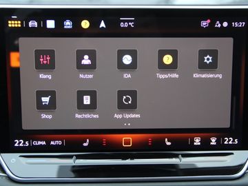 Volkswagen Passat Variant 1.5 eTSI DSG AHK Business Tiptron