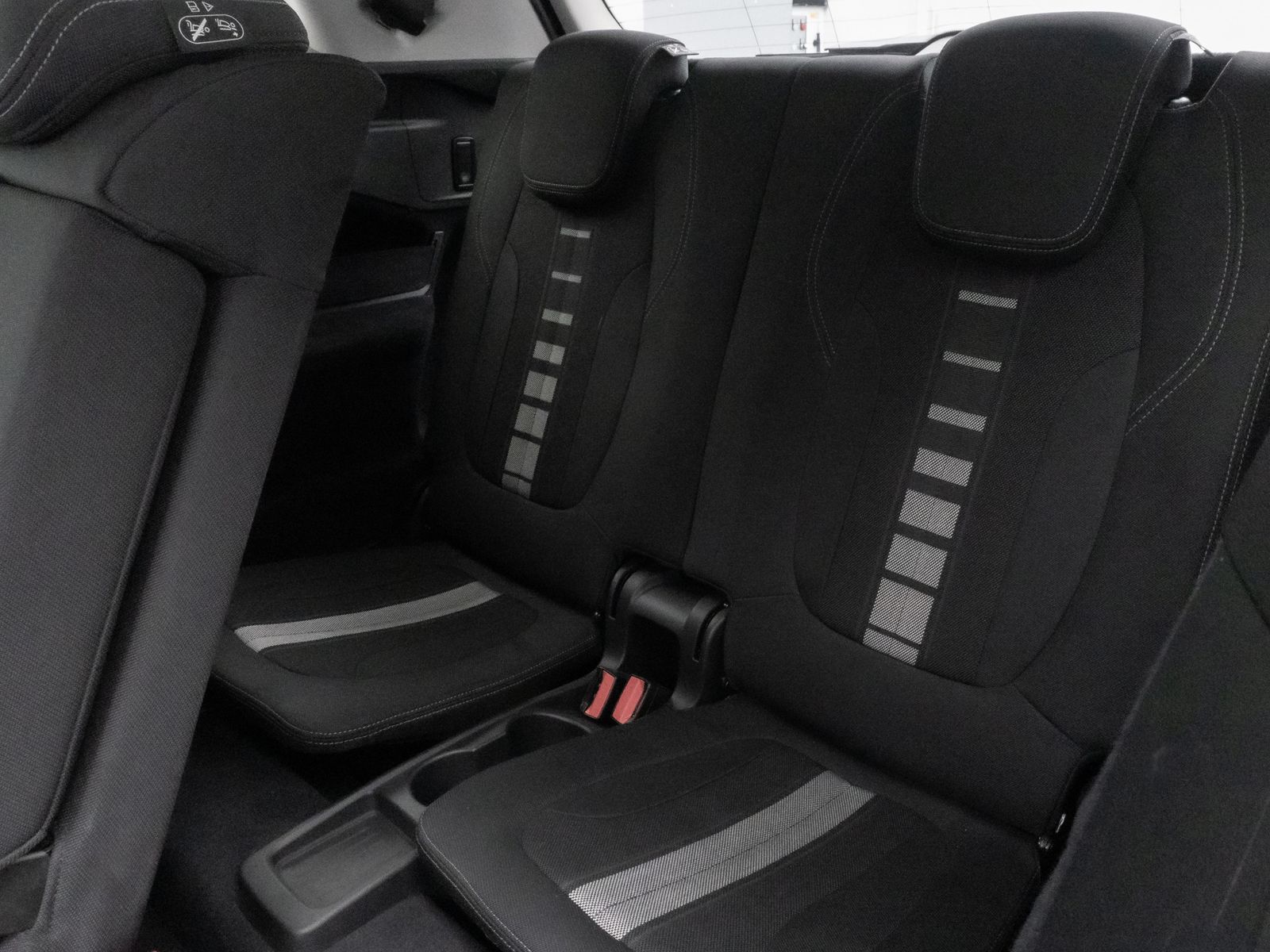 Fahrzeugabbildung BMW 218 Gran Tourer SportLine Parkassist Navi AHK