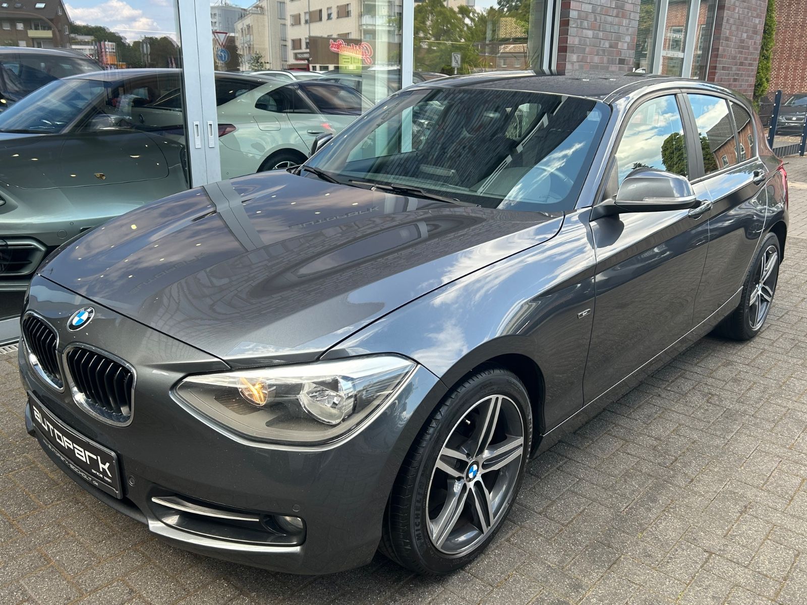BMW 118 - 1