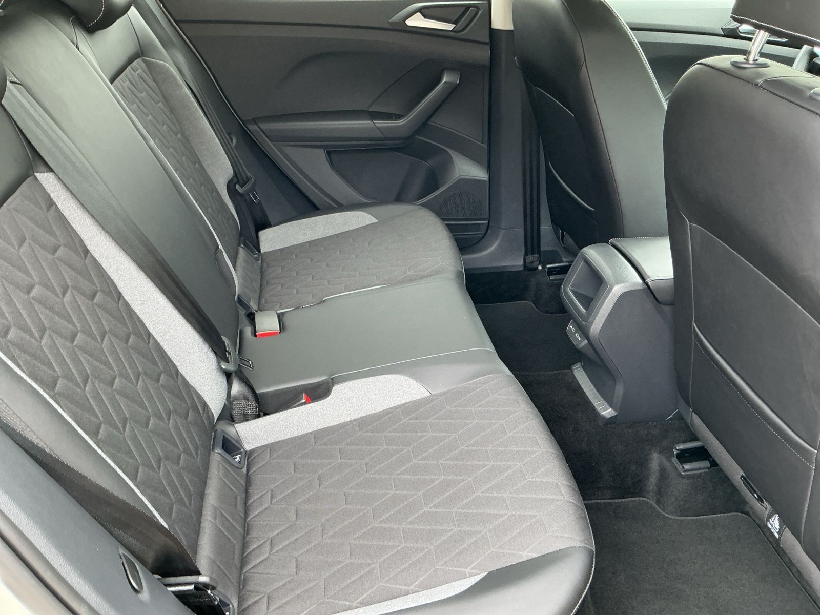 Volkswagen T-Cross - Bild 16