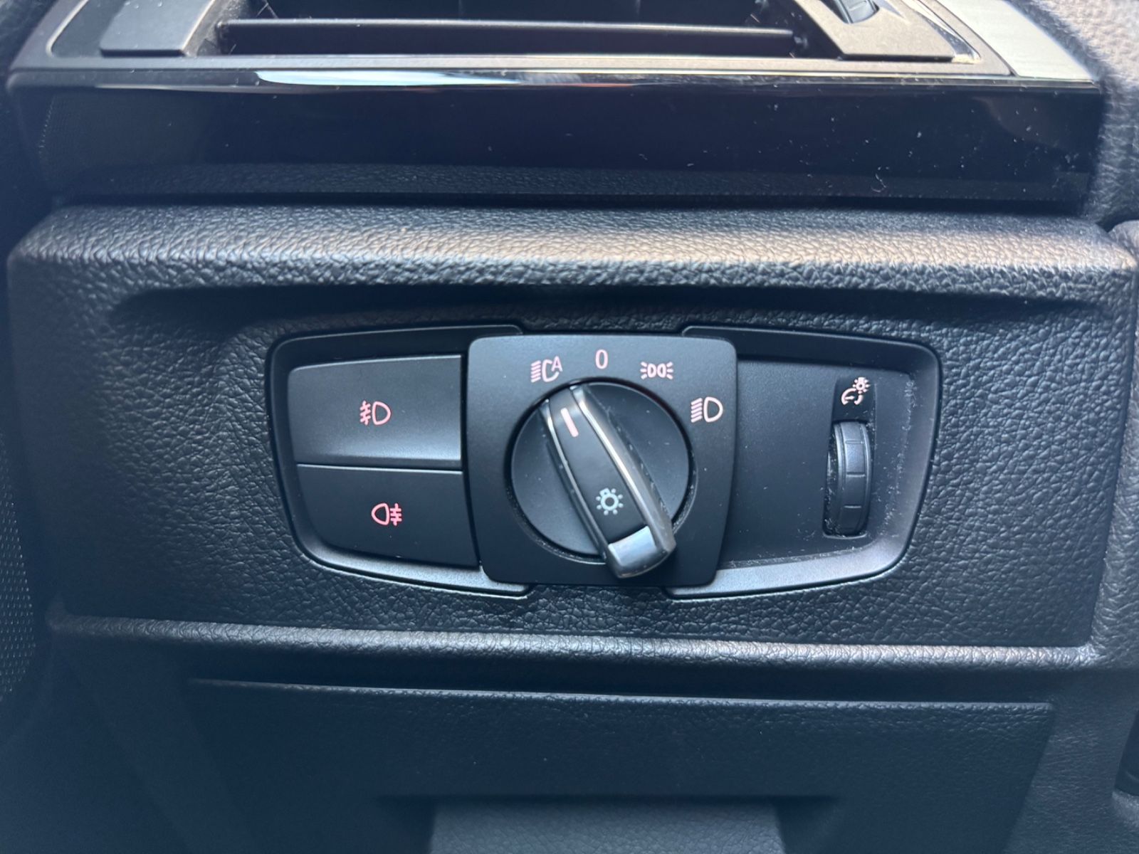 Fahrzeugabbildung BMW 218i M-Sport Coupe BIXEN*AHK*PDC*ALU