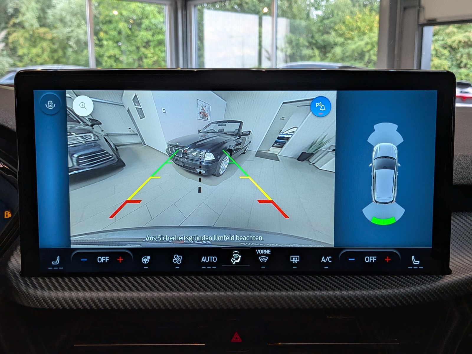 Fahrzeugabbildung Ford Kuga ST-Line X 1.5 EB Matrix HUD B&O ACC 360°