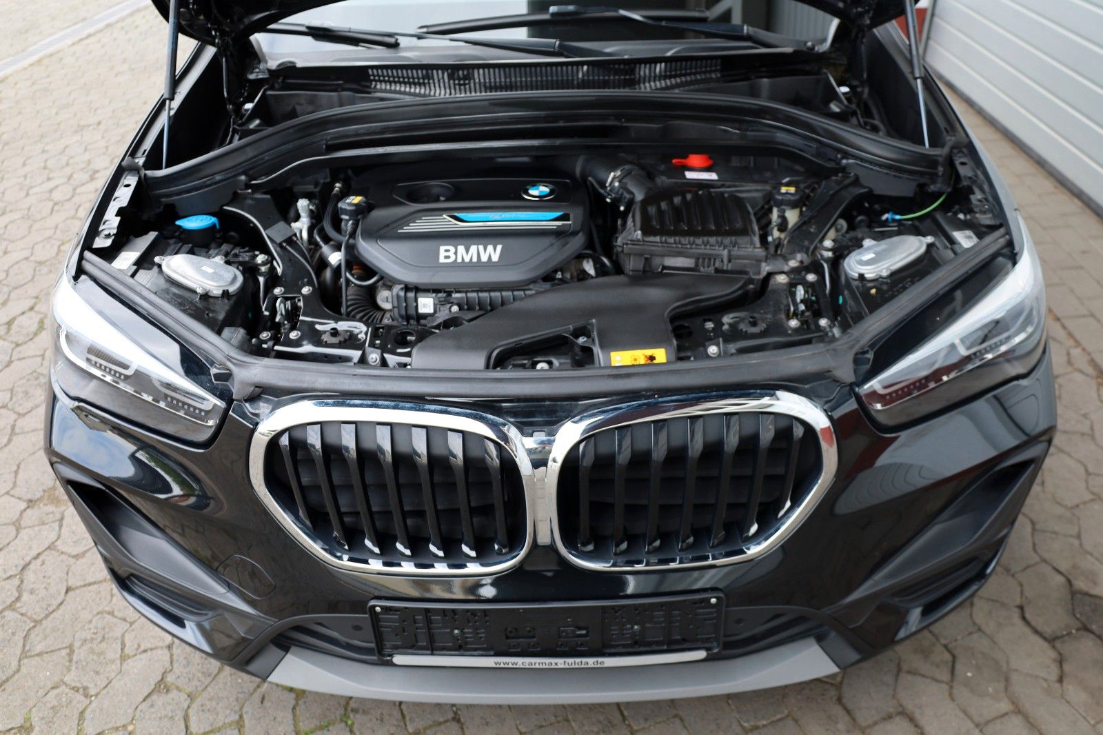 Fahrzeugabbildung BMW X1 xDrive25e Advantage,Leder,Navi,LED,HUD,Kamera