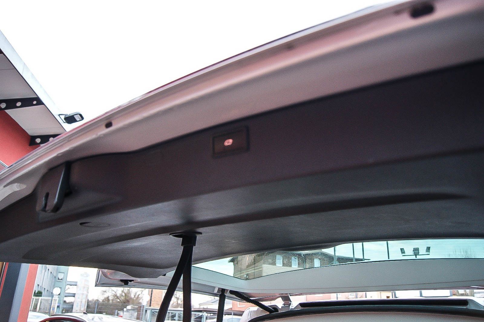 Fahrzeugabbildung Volkswagen T6 Multivan 20TDI DSG Highline 6-Sitze STHZ BETT