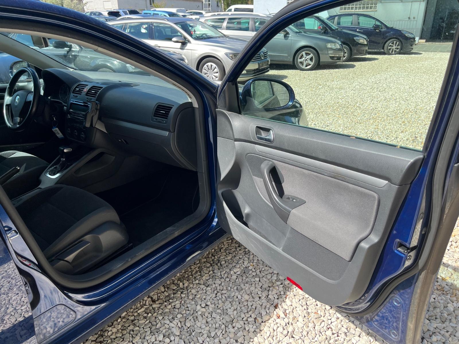 Volkswagen Golf 2009 — photo 16