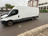 Iveco Daily Kasten HKa 35 S  Radstand 4100 - Tier-/Pferdetransport
