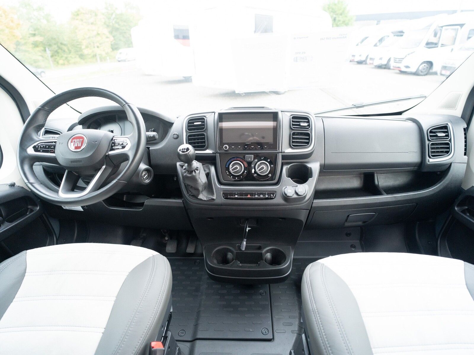 Fahrzeugabbildung Sunlight Adventure Cliff 540 inkl. Radio/Rückfahrkamera