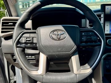 Toyota Tundra - 11