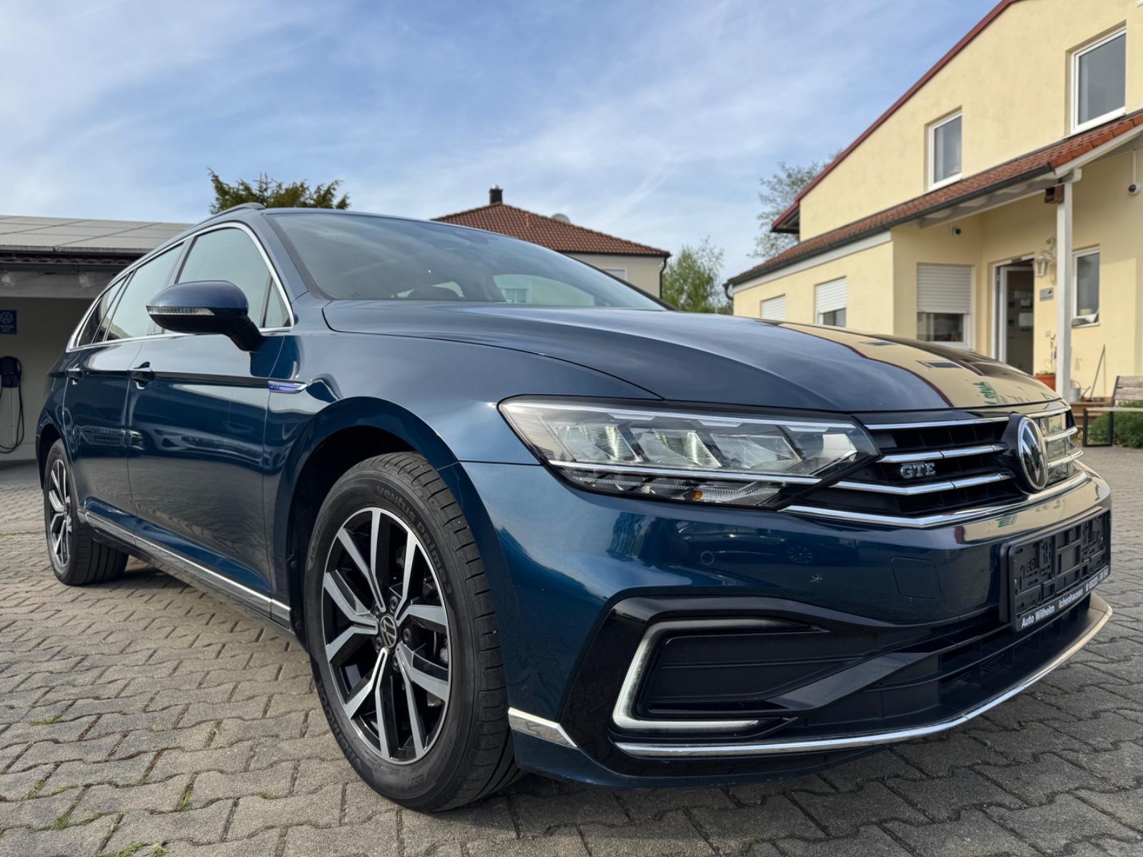 Volkswagen Passat Var GTE AHK Pano TravelAss Kamera AppCon