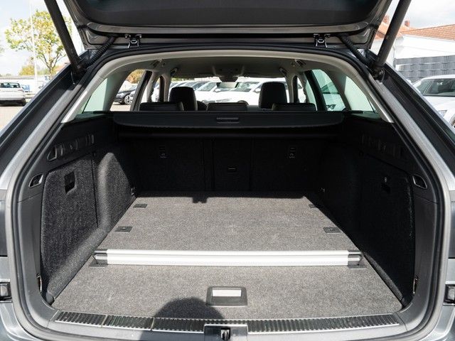 Superb Combi 2.0 TDI Premium Edition DSG 4x4 AHK