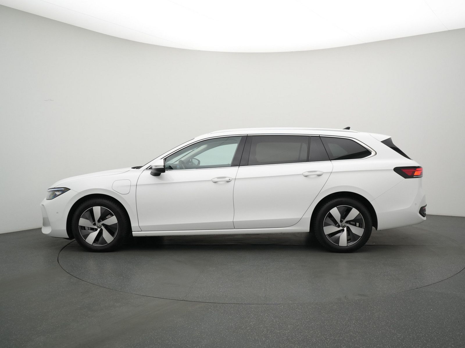 Volkswagen Passat - Bild 17
