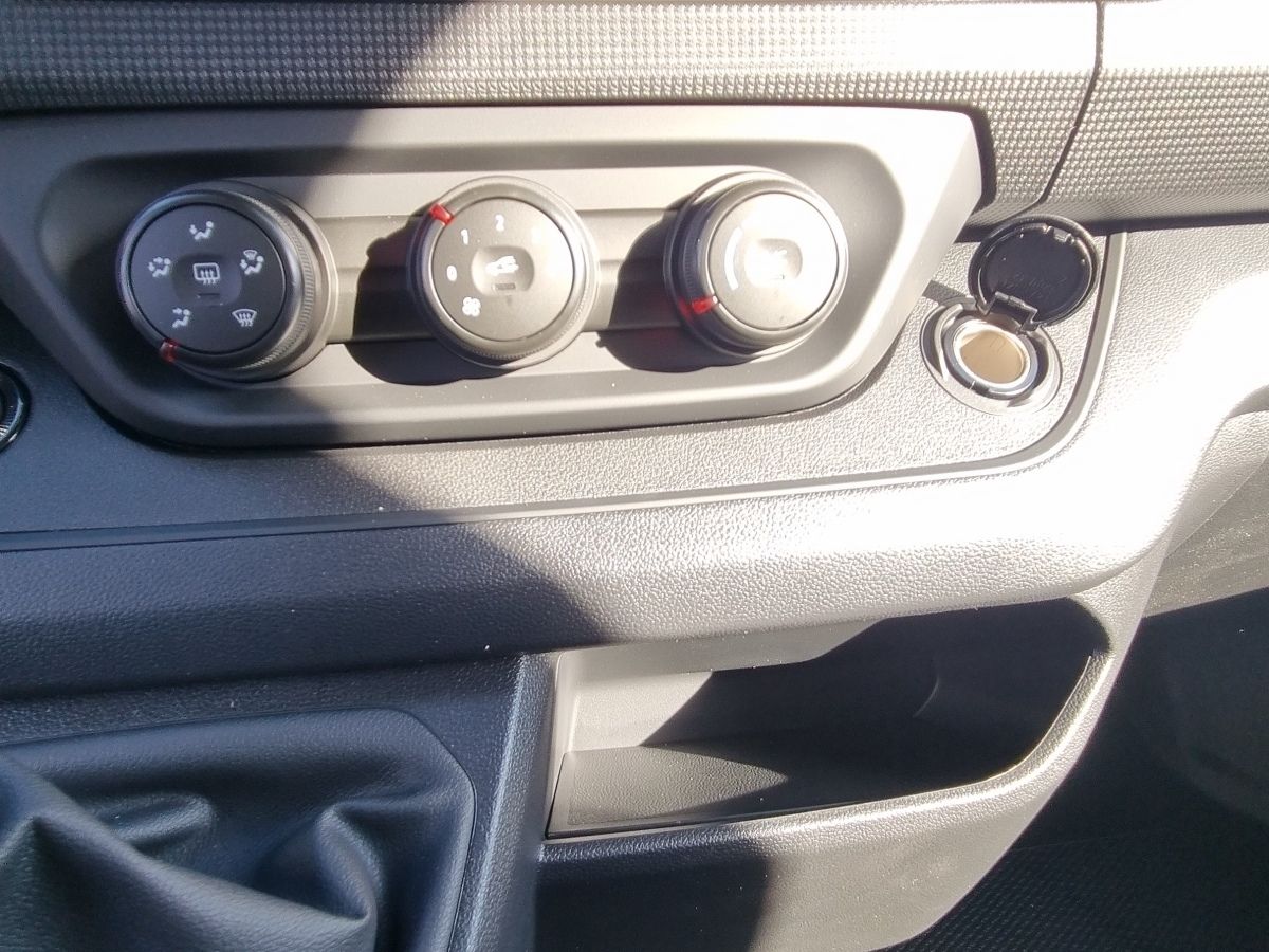 Fahrzeugabbildung Renault Trafic Lkw Komfort L1H1 2,8t Blue dCi 130 MY26