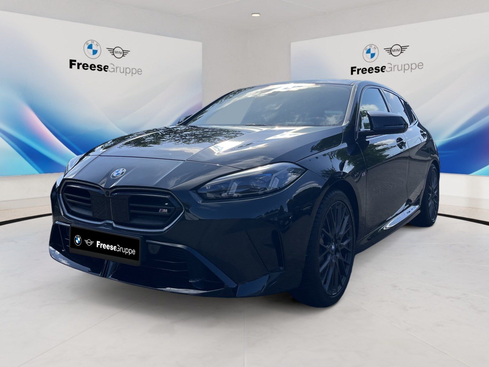 BMW M135i 360° HEAD-UP PANO RFK HIFI LENKRADHZ LED