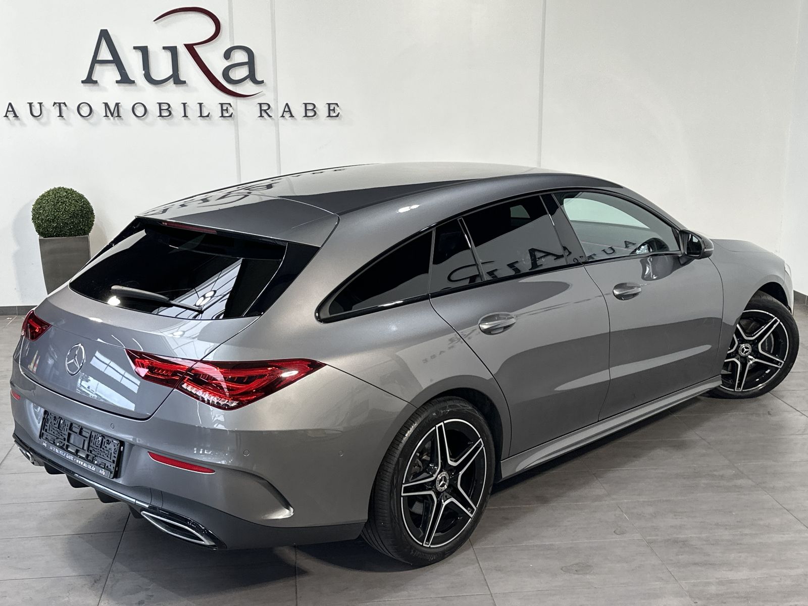 Fahrzeugabbildung Mercedes-Benz CLA 220d Shooting Brake 4Matic AMG-Line NAV+LED