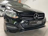 Mercedes-Benz B 180 1.Hand Kamera Sitzheizung AHK - schwarze Mercedes-Benz B 180