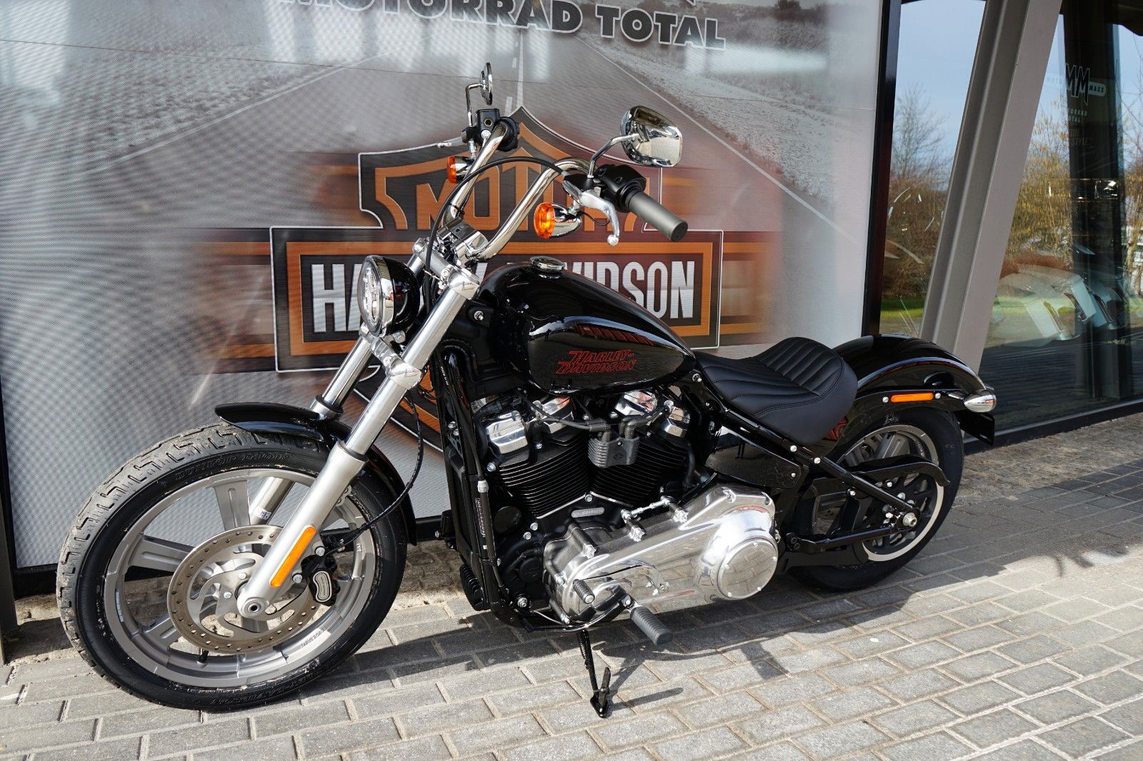 Fahrzeugabbildung Harley-Davidson Softail Standard 2024 mit TZ