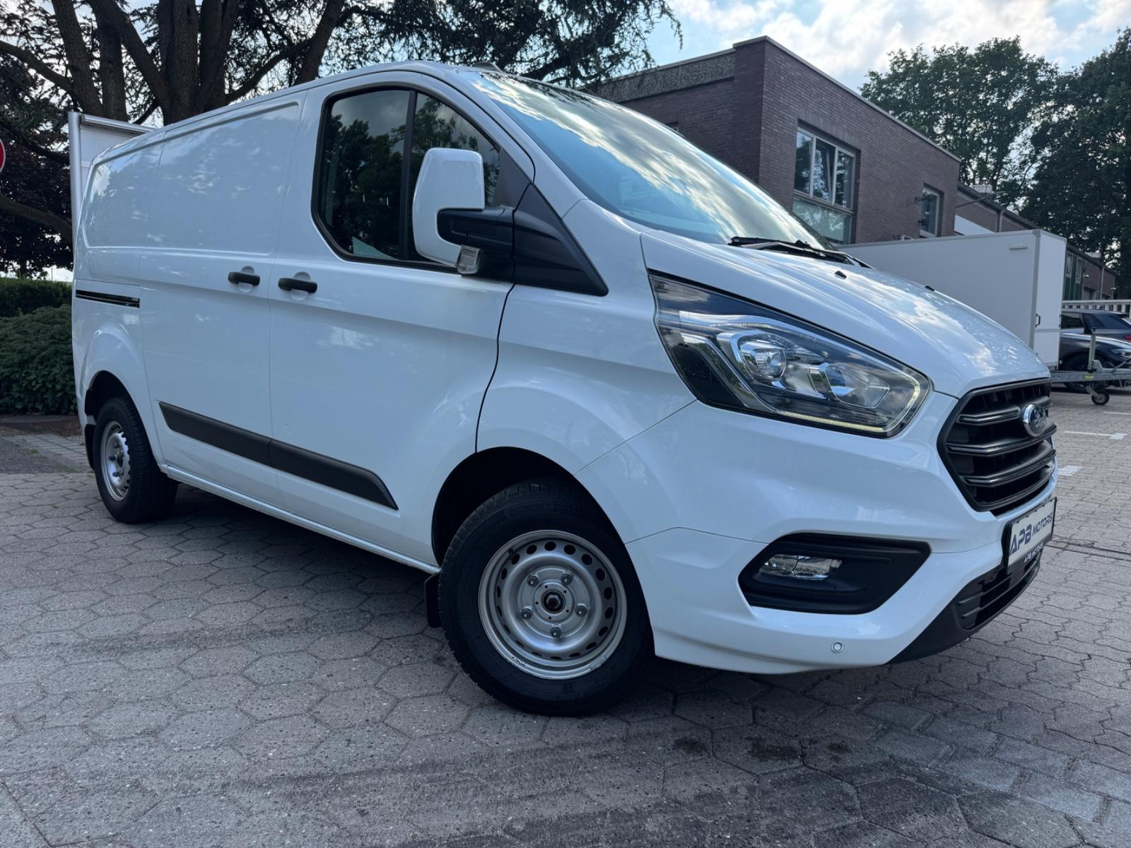 Ford TRANSIT CUSTOM 300 L1 CAM PDC NAVI SITZHZG. AHK