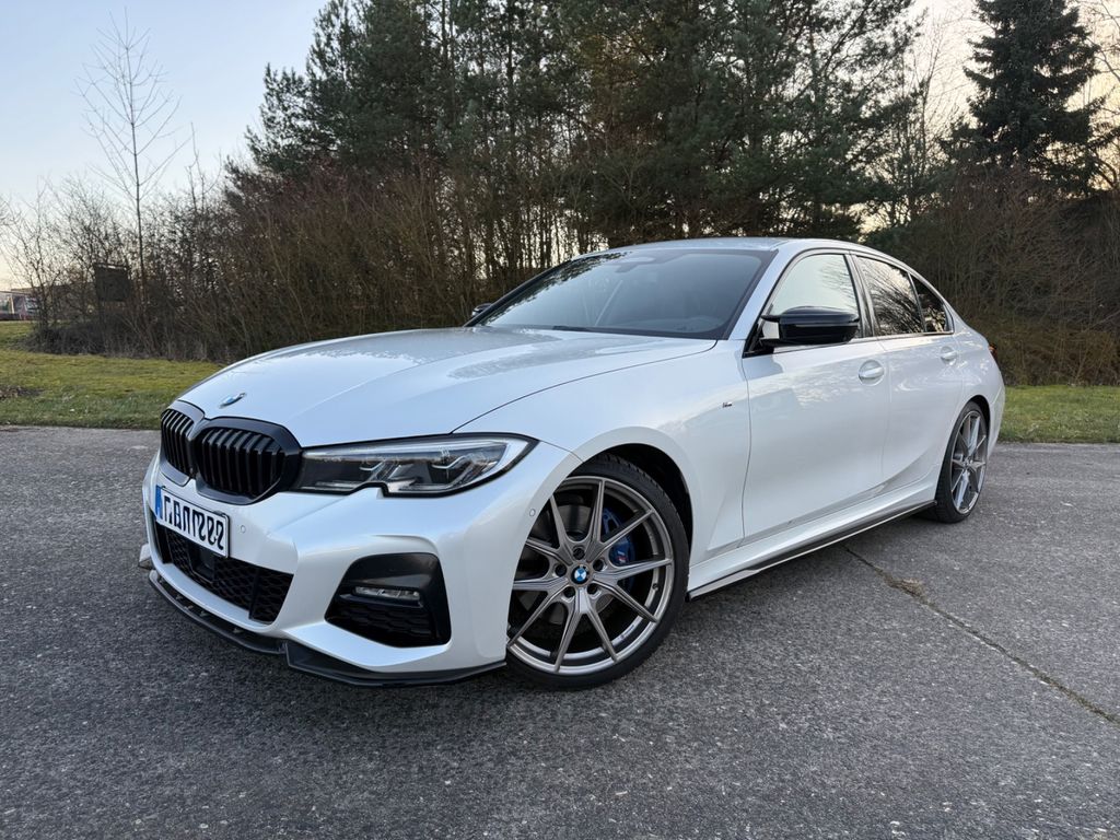 Image of BMW 320