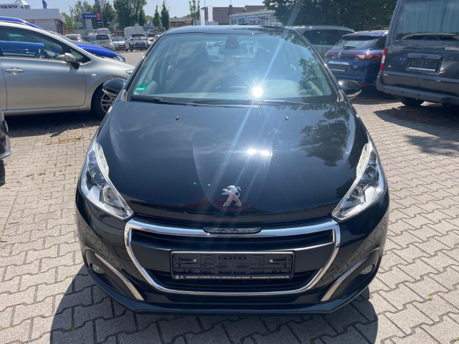 Peugeot 208 Active  Scheckeheft gep