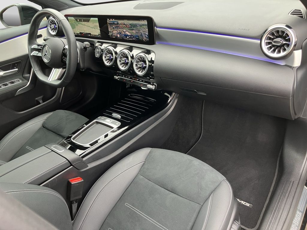 Fahrzeugabbildung Mercedes-Benz A 200 AMG*NIGHT*PANO*MULTIB LED*TOTW*KEYL*19ZOLL