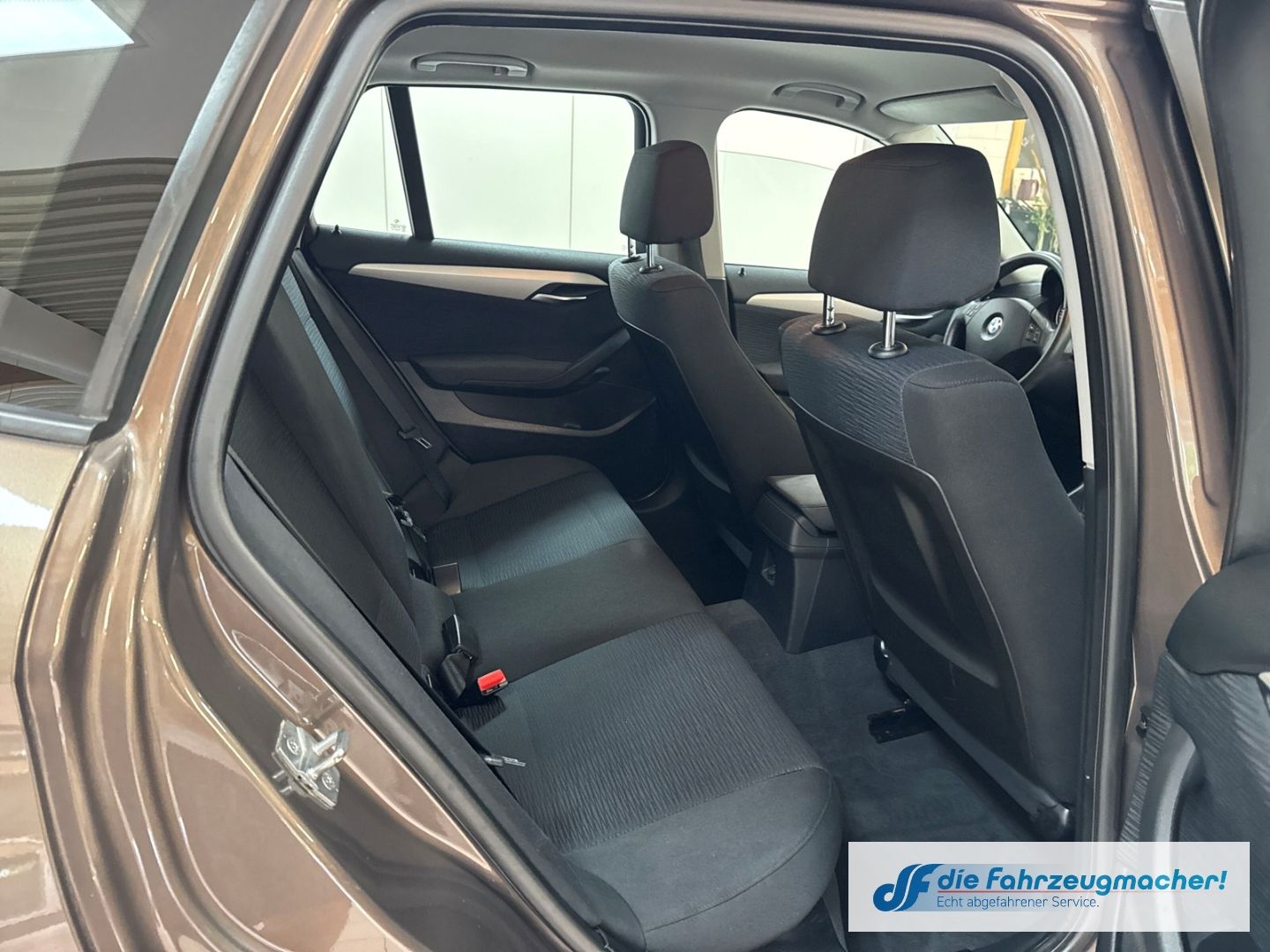 Fahrzeugabbildung BMW X1 18 i sDrive 18i Navi Klimaautom SHZ Rückfahrk