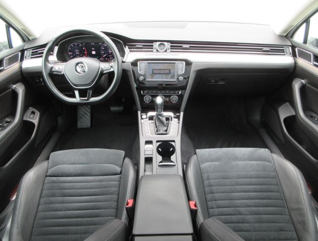Passat Variant 1.8 TSI BMT DSG R-Line Ext.+Sport