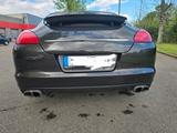 Porsche Panamera 4 - Porsche Panamera mit Schiebedach