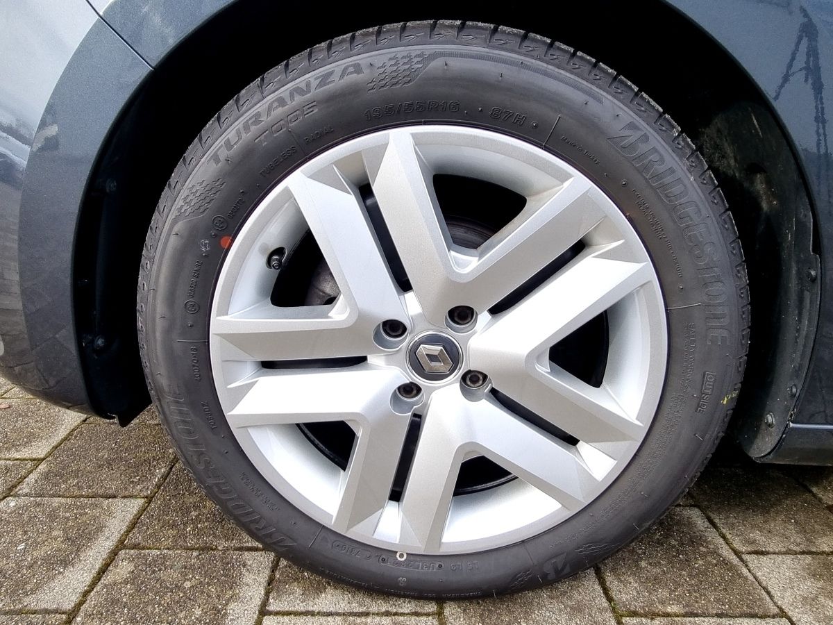 Fahrzeugabbildung Renault Clio ZEN TCe 90