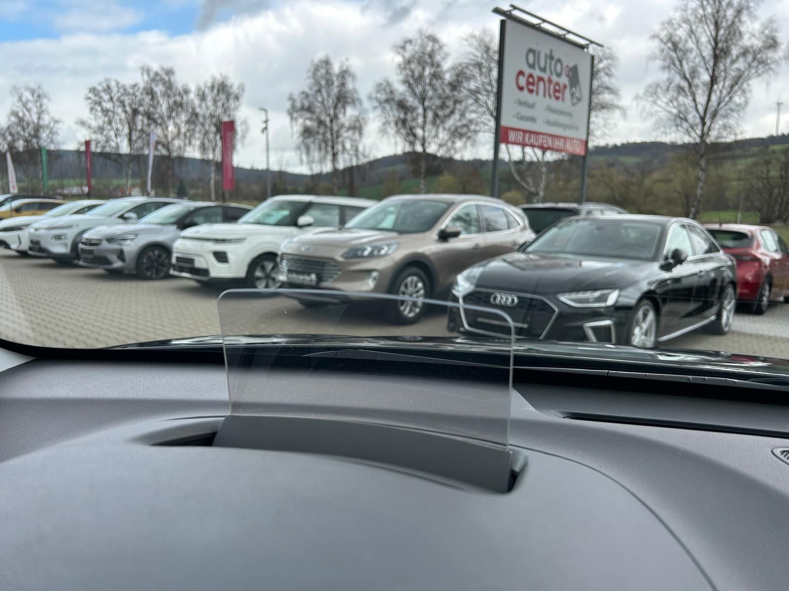 Fahrzeugabbildung Hyundai Kona Elektro Style°64 kWh°