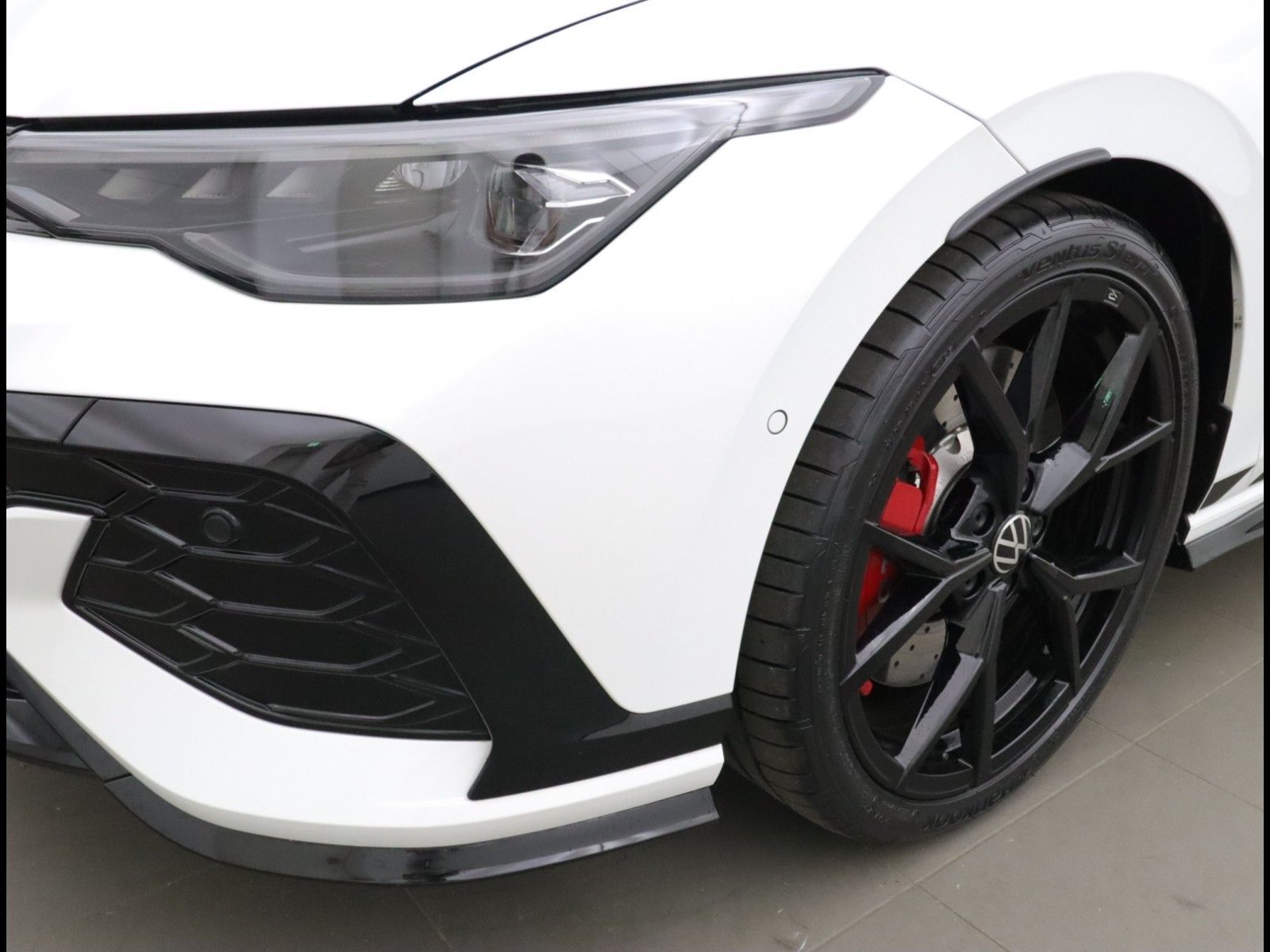 Volkswagen GOLF GTI CLUBSPORT BLACK STYLE 2.0 TSI DSG Navi foto 4