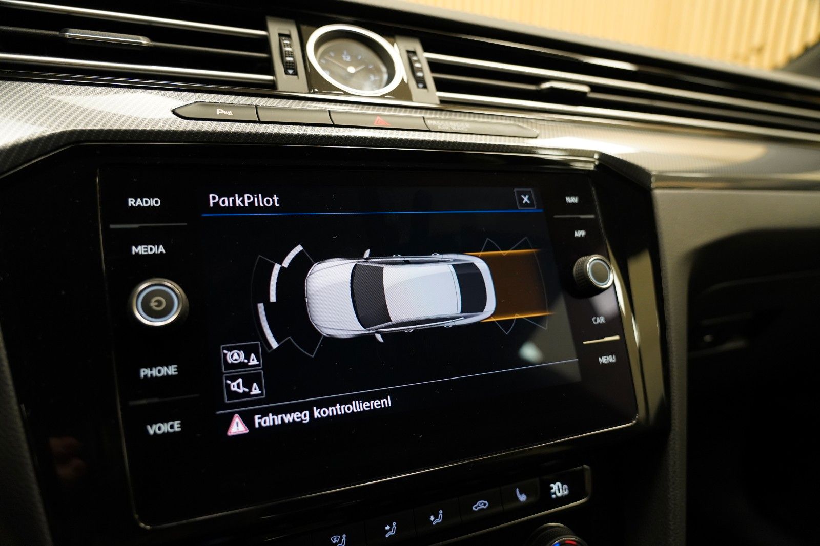 Volkswagen Arteon 2.0 TSI R-Line 4M LED NAVI LEDER KESSY foto 18