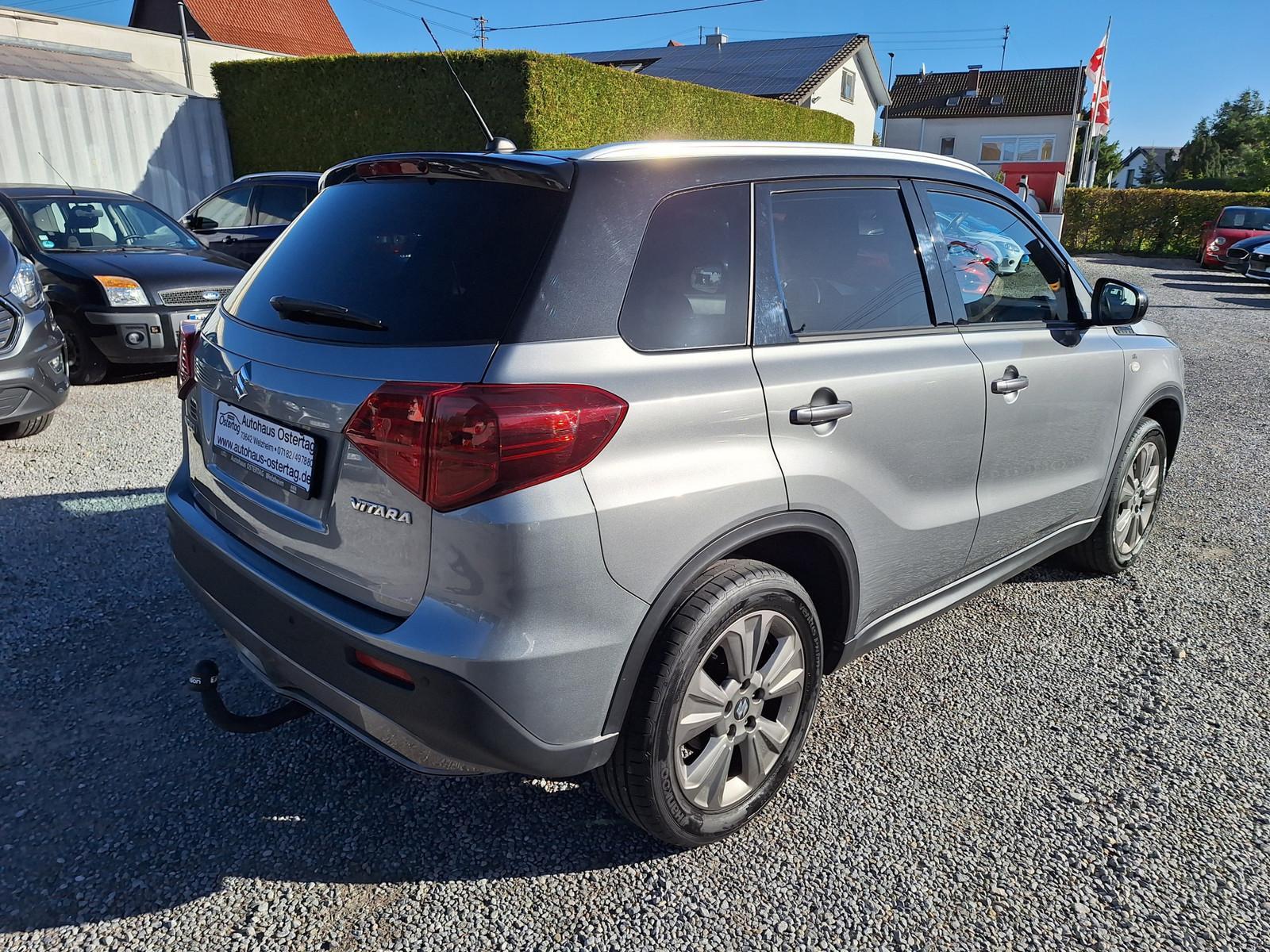 Suzuki Vitara 1.4 Boosterjet Select AHK 1.500kg DAB LED