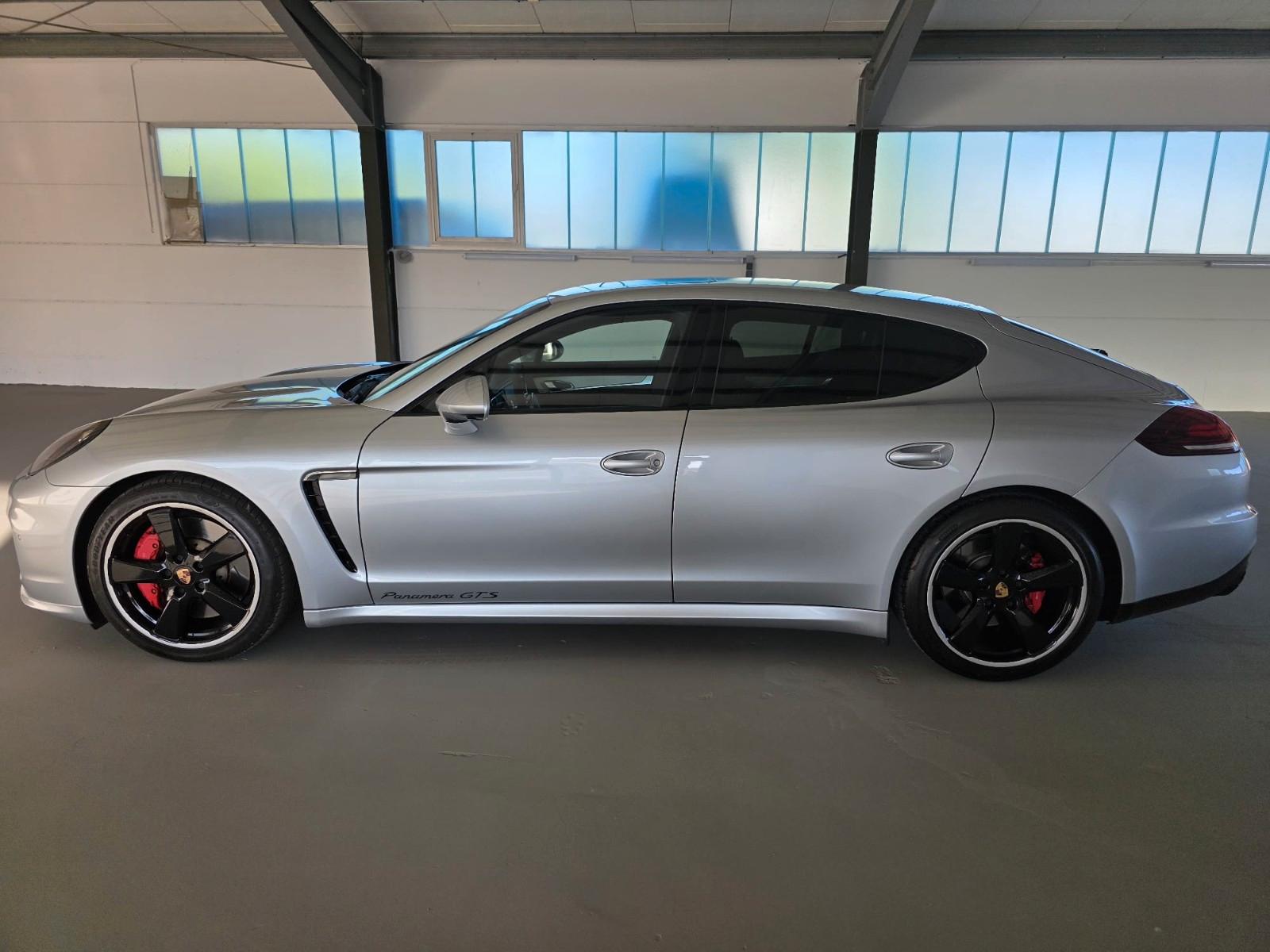 Porsche Panamera GTS