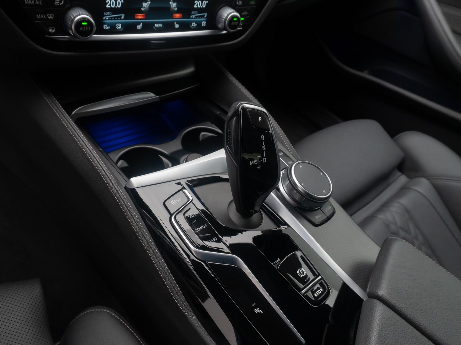 Fahrzeugabbildung BMW 530d M Sport Kamera DAB HiFi 4Klima Alarm 20Zoll